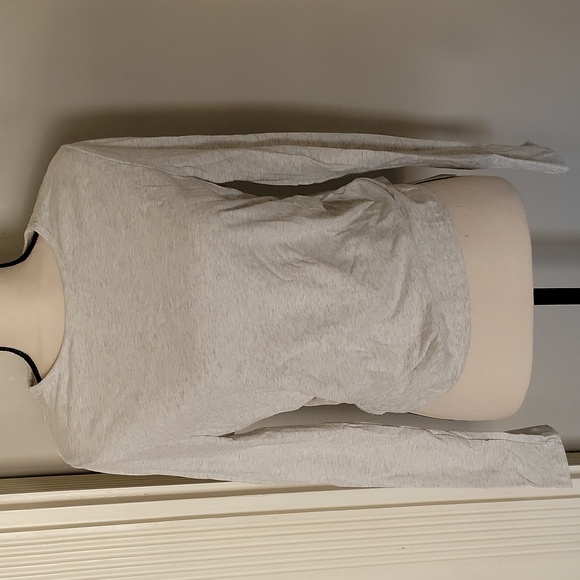 Light Gray Crop Top - Picture 4 of 7